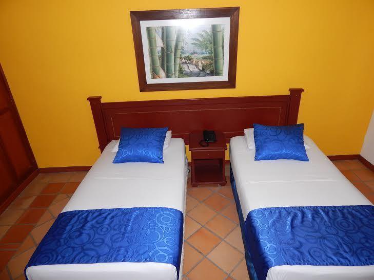Hotel Castillo Real อาร์เมเนีย ภายนอก รูปภาพ