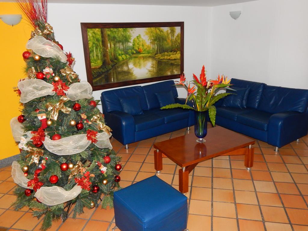Hotel Castillo Real อาร์เมเนีย ภายนอก รูปภาพ