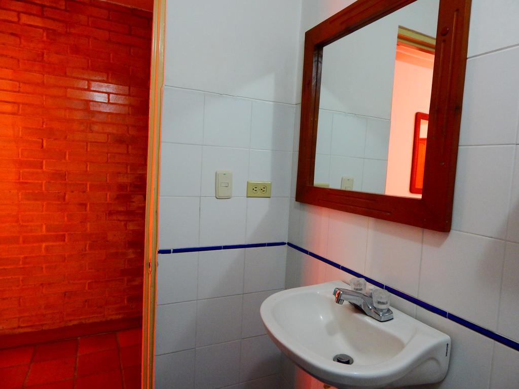 Hotel Castillo Real อาร์เมเนีย ภายนอก รูปภาพ