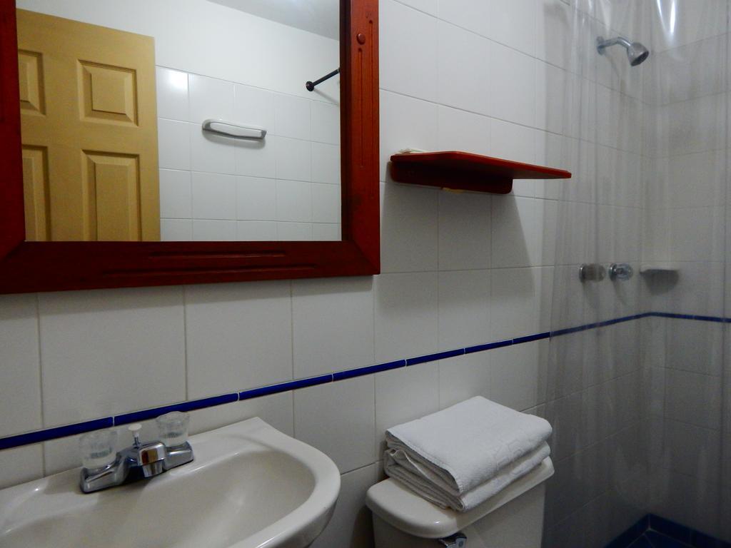 Hotel Castillo Real อาร์เมเนีย ภายนอก รูปภาพ