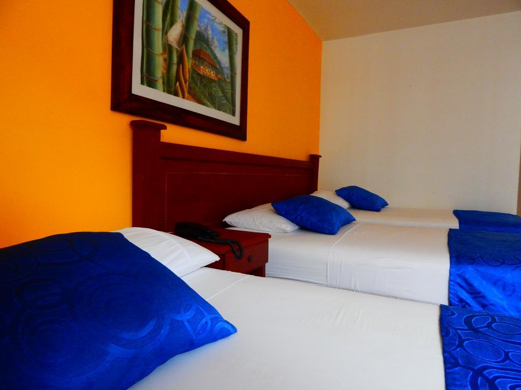 Hotel Castillo Real อาร์เมเนีย ภายนอก รูปภาพ