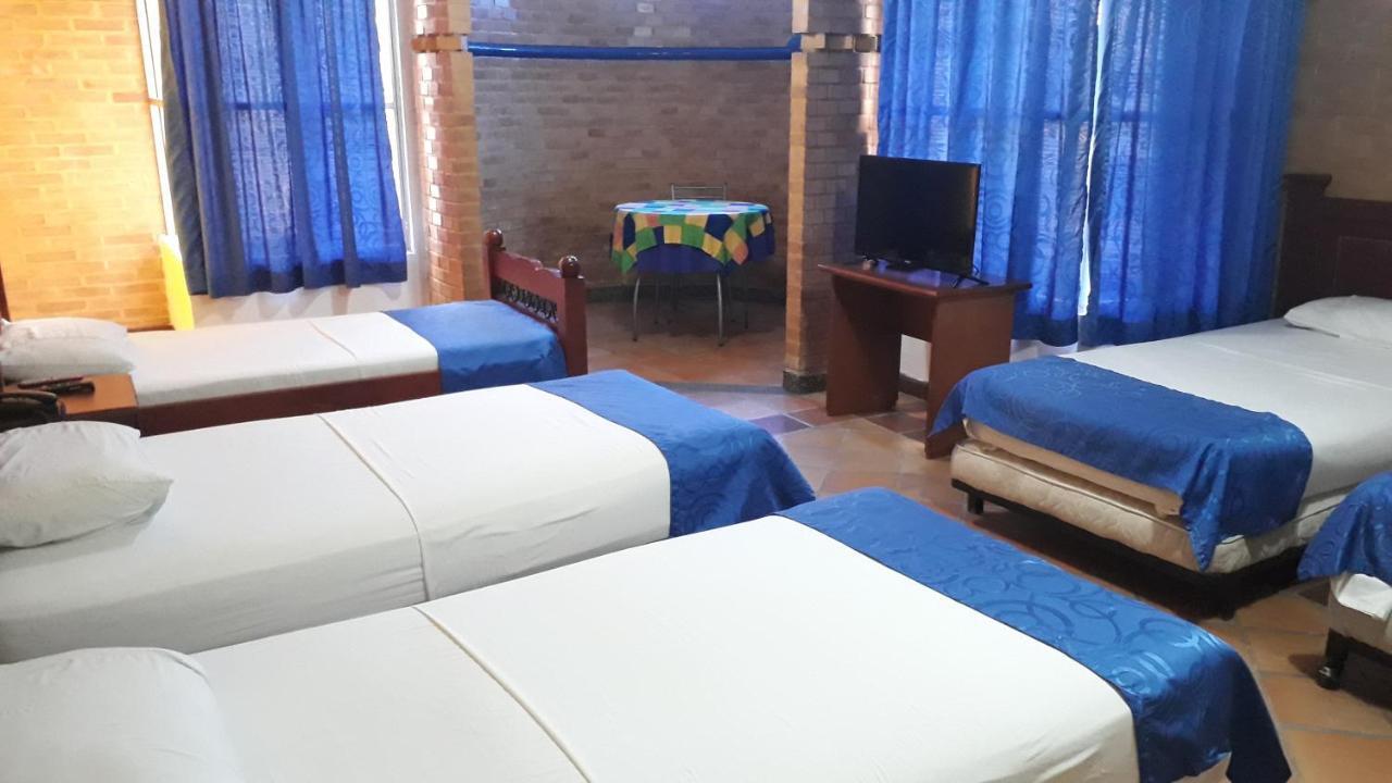Hotel Castillo Real อาร์เมเนีย ภายนอก รูปภาพ